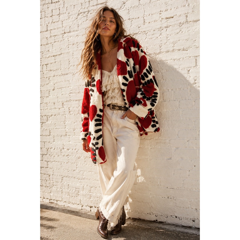 FARM Rio Red White Sherpa Ai Meu Coracao Heart Print Jacket Medium - Picture 1 of 12